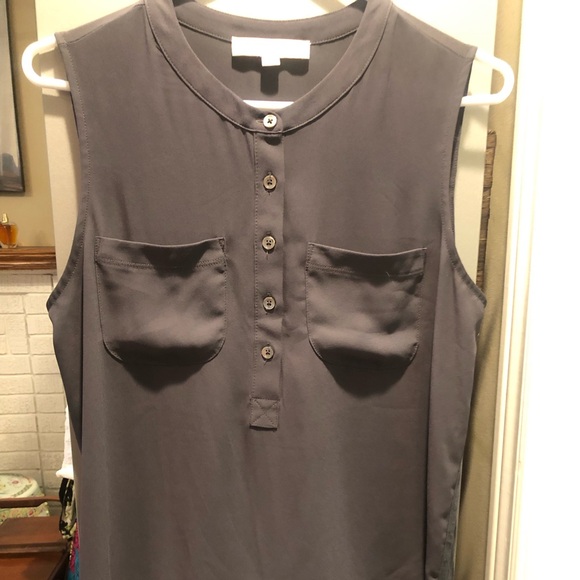 LOFT Dark Gray Sleeveless Blouse Size Medium Petite - Picture 1 of 5